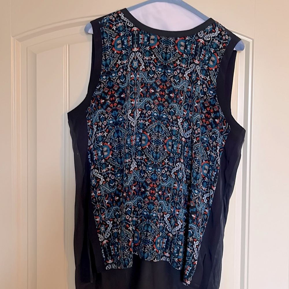 Athleta print tank.